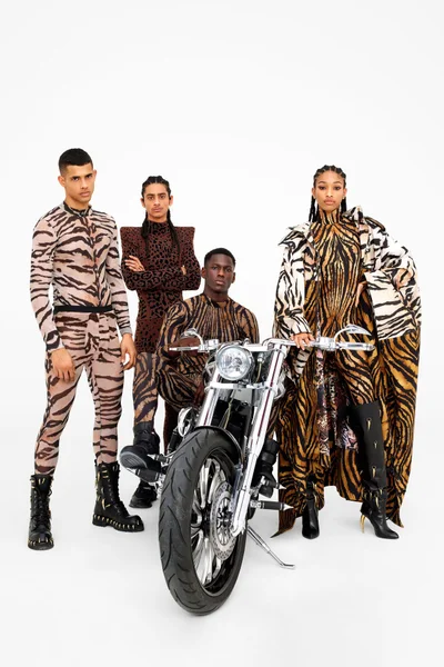 Look 60